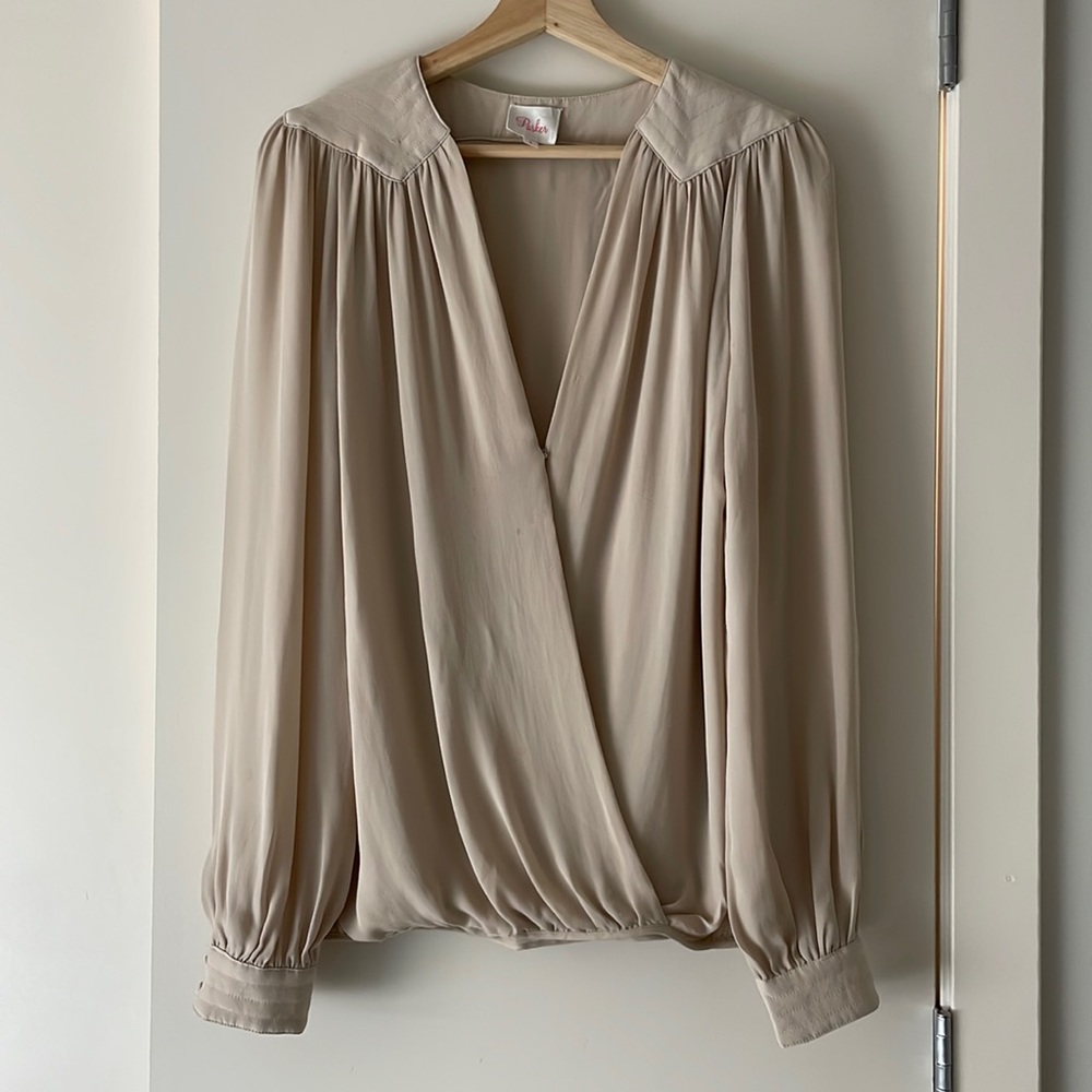 Parker Draped Long Sleeve Pleated V-Neck Blouse in Nude Size S